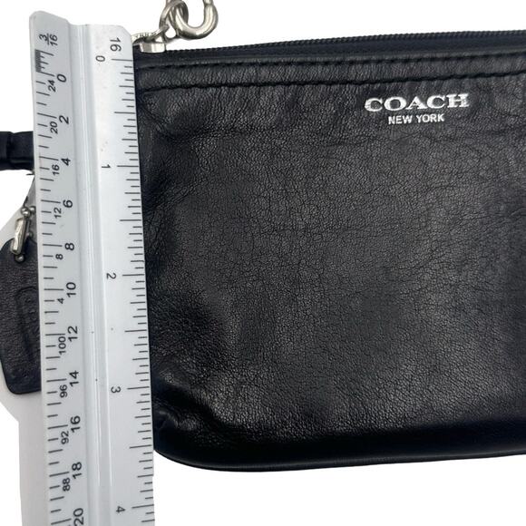 Vintage - Coach Leatherware Est. 1941 Black Leather Wristlet - Picture 9 of 13